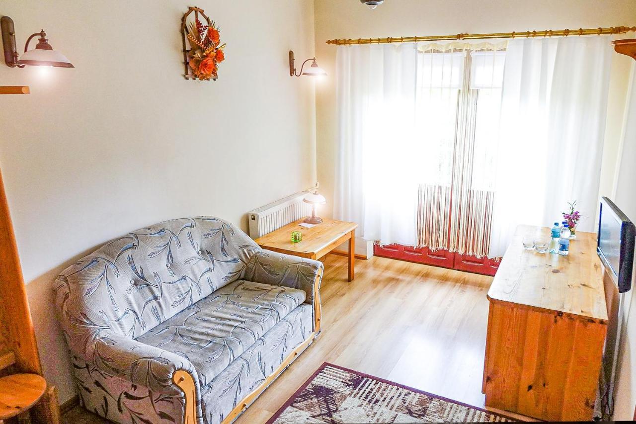 Zadrna Rezydencja Aparthotel Chelmsko Slaskie ภายนอก รูปภาพ